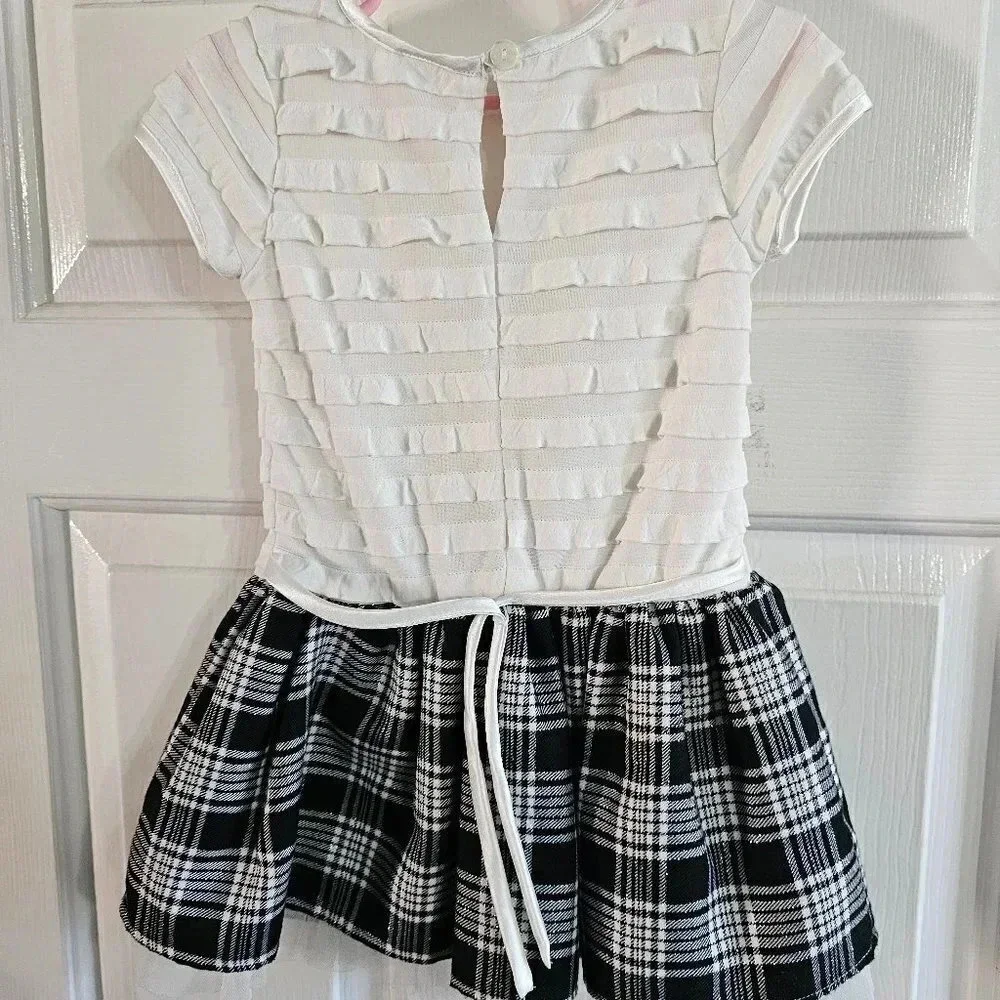 Youngland Girls 3T Dress White Black Plaid Ruffle Flower Iconic Preppy Statement - Picture 3 of 4